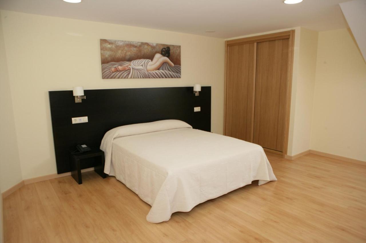 Hotel Bruma II A Gudina Bagian luar foto